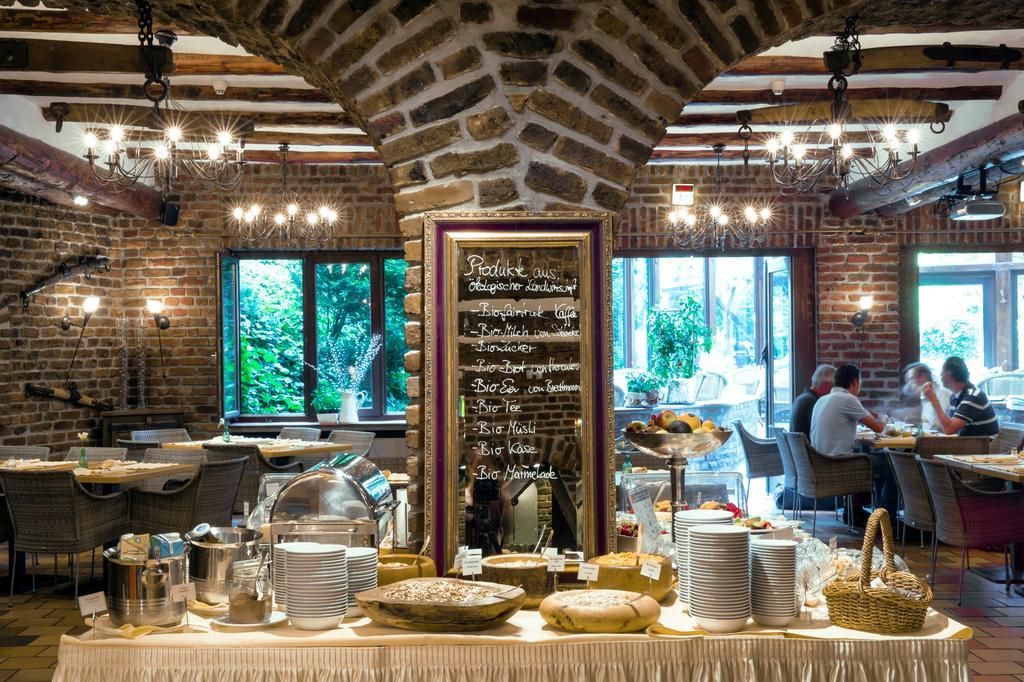 Hotel Land Gut Hoehne Метман Екстериор снимка